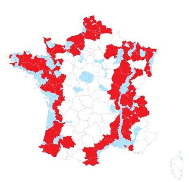 Carte des zones concernées par les mesures de prévention (ZRP en bleu, départements en rouge).